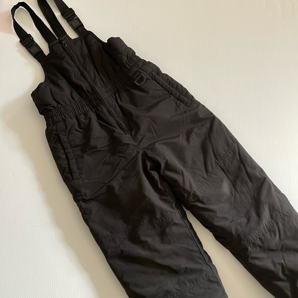 Faded Glory black bib overall snow pants. Size medium